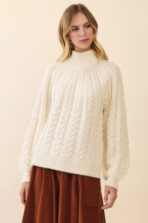 C8069<br/>CABLE KNIT SWEATER